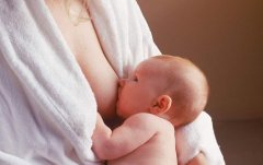 母乳妈妈务必管住嘴，宝宝的口粮可都靠你了！